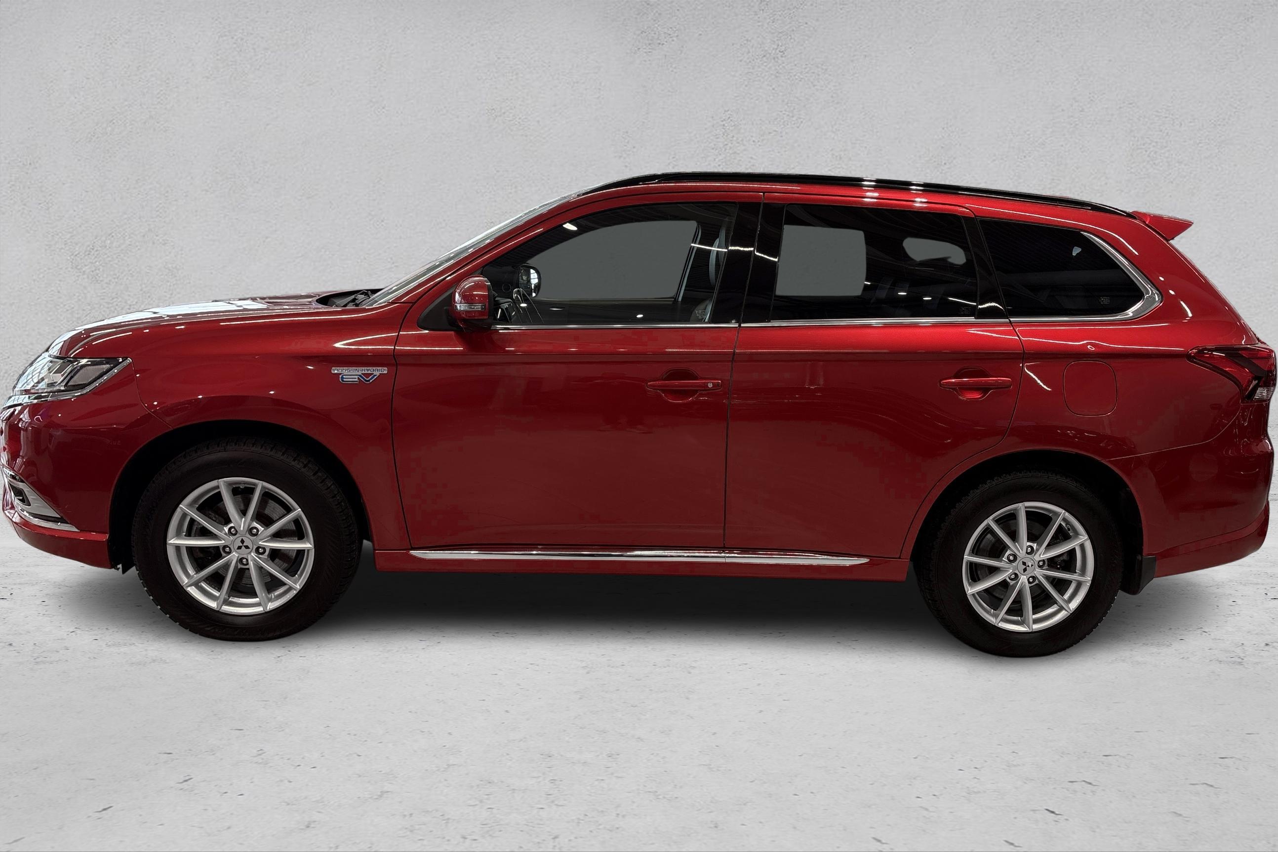 Thumnail bilde 1 av Mitsubishi Outlander PHEV