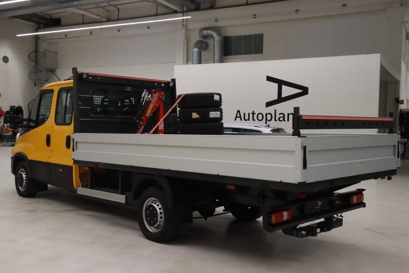 Bilde 3 av Iveco eDaily 42-ELEC Karosseri Crew Cab 42S14E ES4C ACC/Krok/Plan/Kran/Innredning