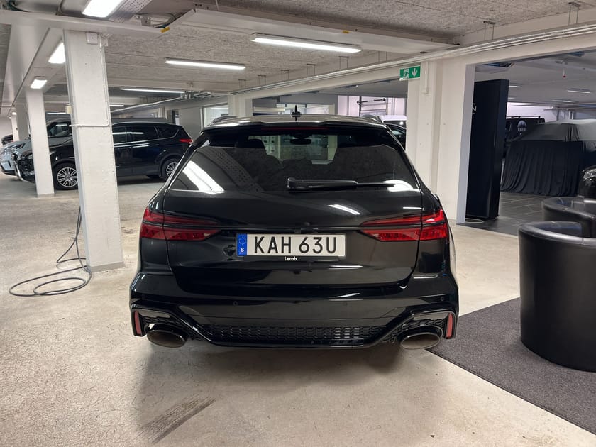 Bild 2 av Audi RS 6 Avant Performance 