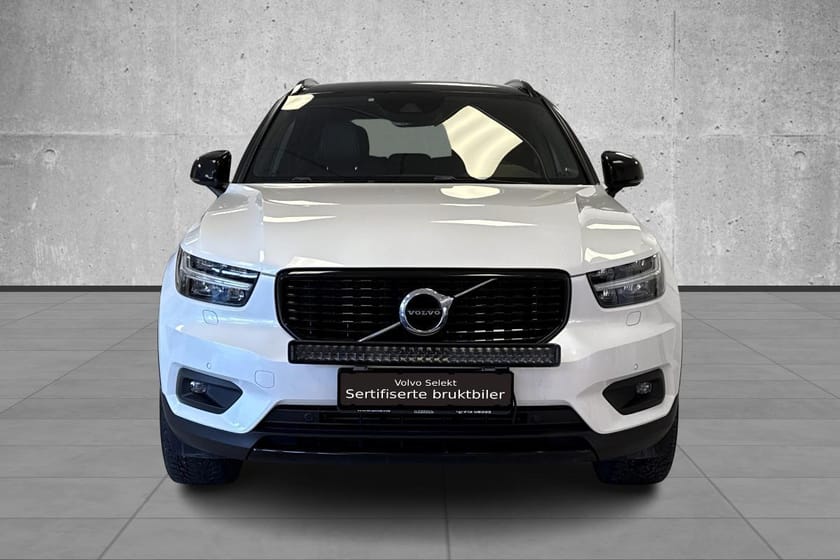 Bilde 2 av Volvo XC40 //Krok//Skinn//2 år garanti