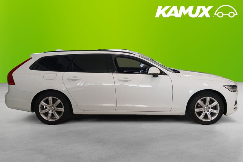 Bild 2 av Volvo V90 D4 Manuell Pilot Assist 190hk Kamrem bytt CarPlay Spotify PDC