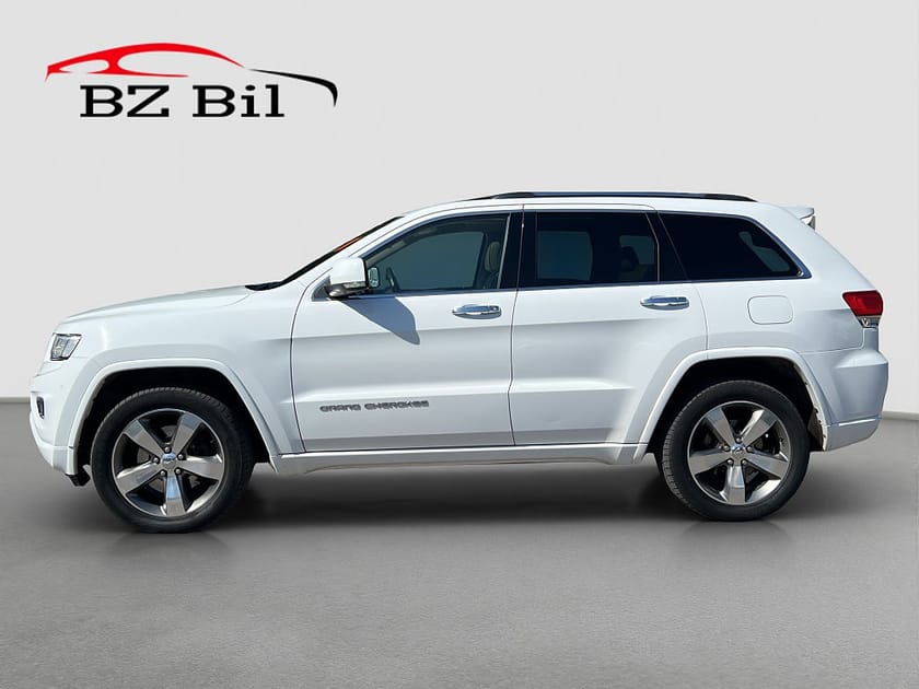 Bild 2 av Jeep Grand Cherokee 3.0 V6 CRD 4WD Overland M&K Värmare PANO Drag B-Kamera