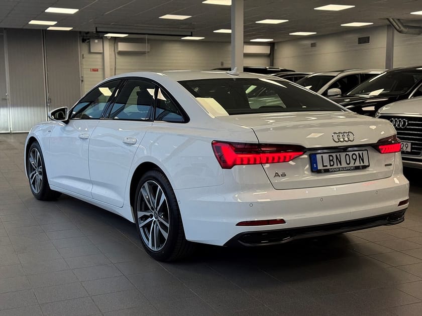Bild 3 av Audi A6 Sedan 45 TFSI quattro 2.0 S-Line Drag Värmare