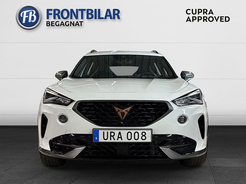 Bild 2 av CUPRA Formentor VZ e-Hybrid e-Hybrid/Adaptfart/Drag/Förarassistanspaket XL/245hk