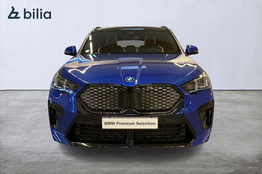 Bild 5 av BMW iX2 xDrive30 M Sport Pro Innovation Comfort Panorama H/K