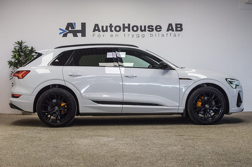 Bild 3 av Audi e-tron 55 quattro S Line Black B&O Pano 360 Drag Matrix