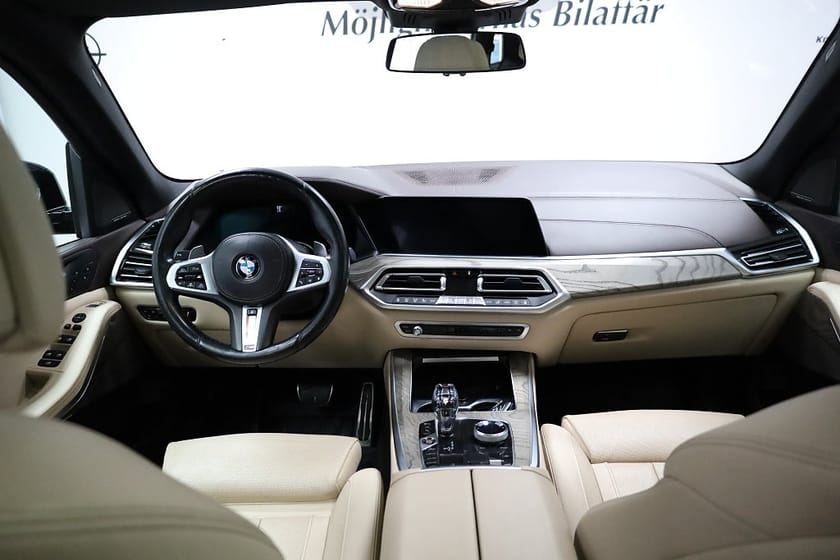 Bild 2 av BMW X5 xDrive30d M Sport / Panorama/ Night Vision/Soft Close