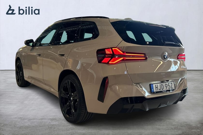 Bild 2 av BMW X3 30e xDrive Steptronic M sport pro/Drag/Pano/H/K