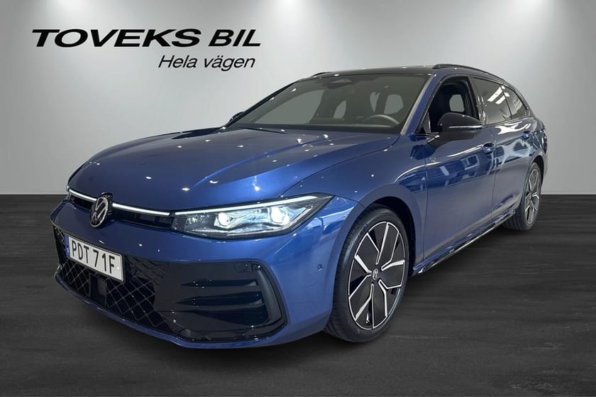 Bild 1 av Volkswagen Passat Sportscombi 2,0 TDI/193Hk R-Line Fullutrustad Signature 4M