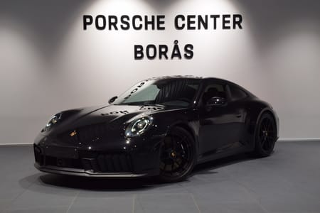 Porsche 911 Carrera 4 GTS