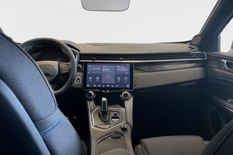 Lynk & Co 01 PHEV