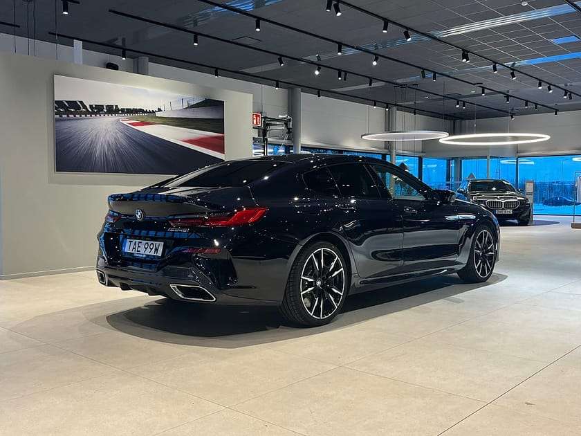 Bild 4 av BMW M850i xDrive Gran Coupe Pano Laserlight B/W 530hk