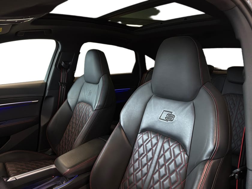 Bild 4 av Audi Q8 Sportback 55 e-tron quattro S LINE Moms Panorama/360/minne