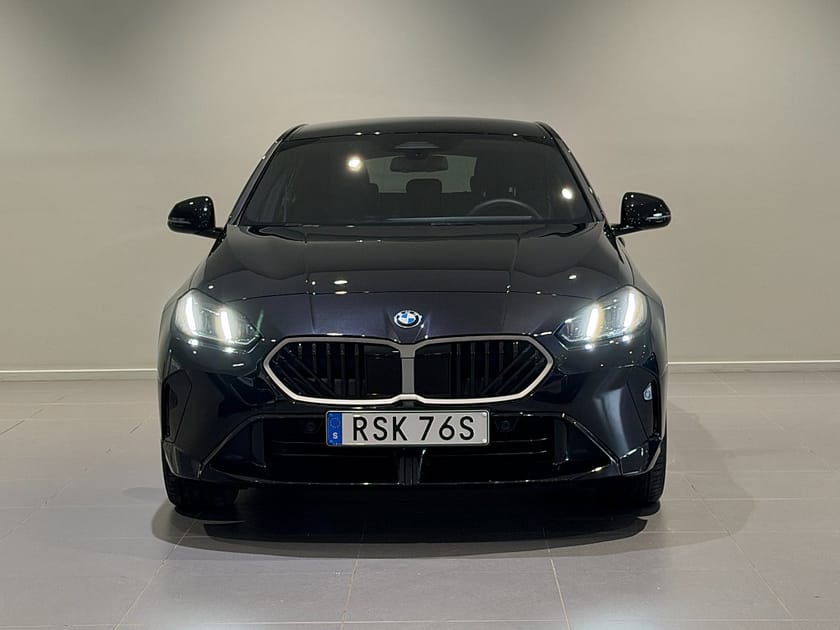 Bild 2 av BMW 120 M Sport Adaptiv Farth H/K Backkamera Rattvärme 18"