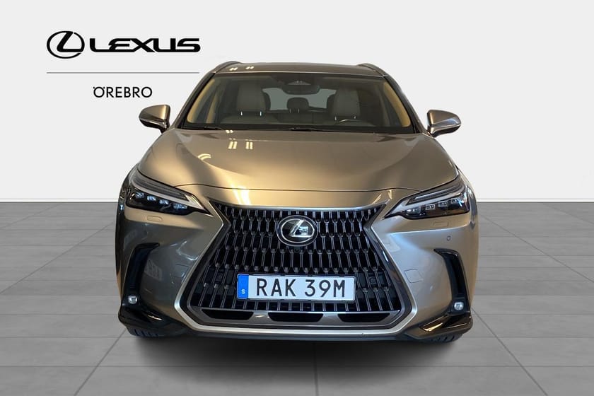 Bild 2 av Lexus NX 350h AWD Executive Teknikpaket inkl vinterhjul