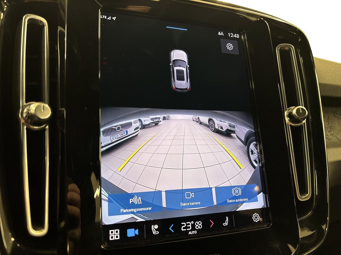 Volvo XC40 2023 - miniatyr 10