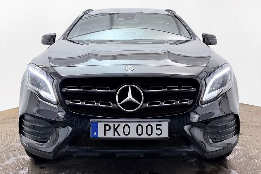 Bild 3 av Mercedes-Benz GLA 200 AMG Line Night Drag Pano Navi Kamera