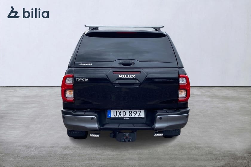 Bild 5 av Toyota Hilux Dubbelhytt D-CAB 2,8 Mildhybrid Invincible Komfort Kåpa Dragkrok