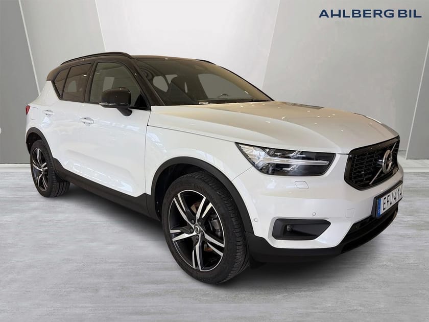 Bild 1 av Volvo XC40 T5 AWD R-Design Intro Edition, Teknikpaket PRO, Lastpaket, Parkeringskamera Bak, Navigation
