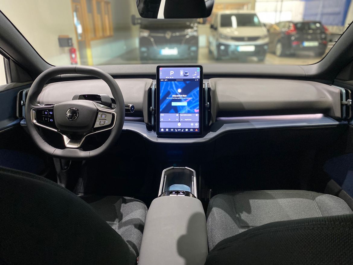 Bild 2 av 6 på bilen