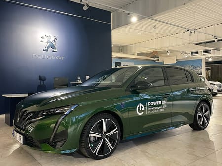 Peugeot 308 Plug-In Hybrid 225