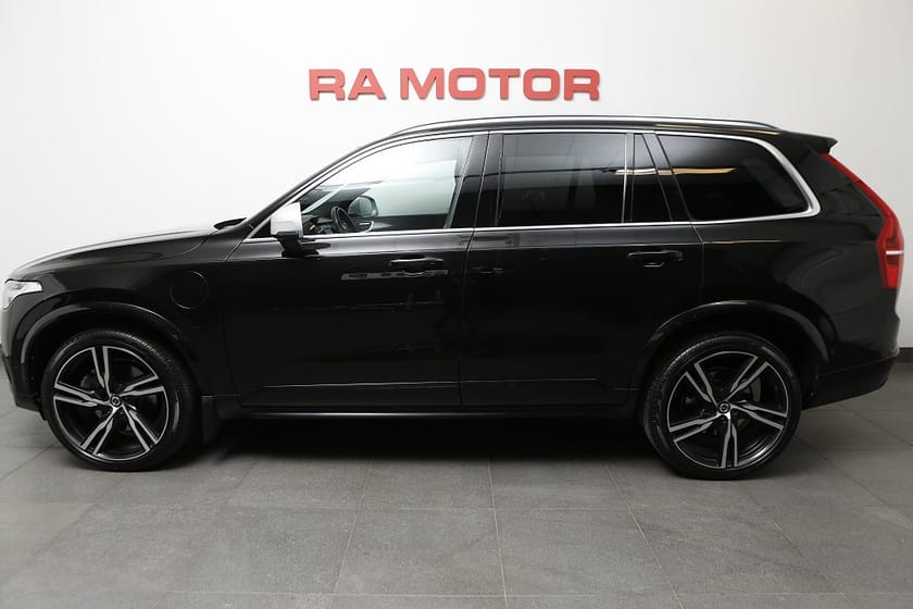 Bild 3 av Volvo XC90 T8 TwEn R-Design AWD Pano Orrefors 360° 7-sits