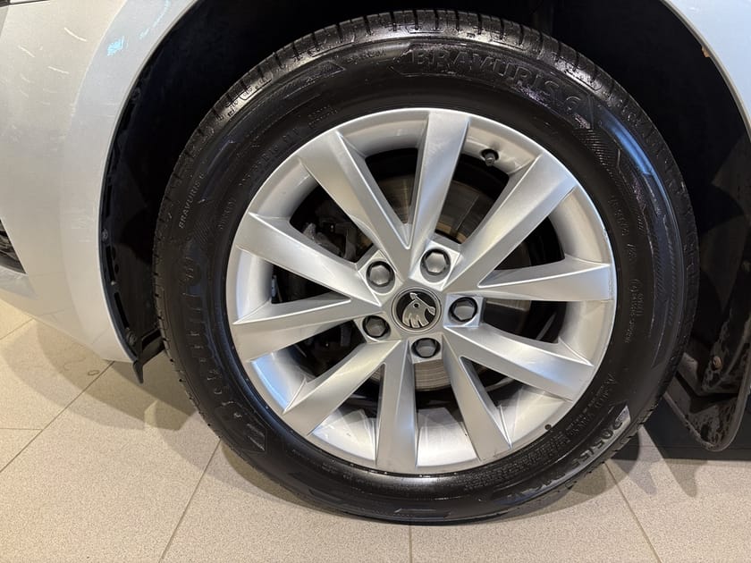 Bild 4 av Škoda Octavia Kombi VIA COMBI AMBITION 1,0 TSI 115HK, 2020