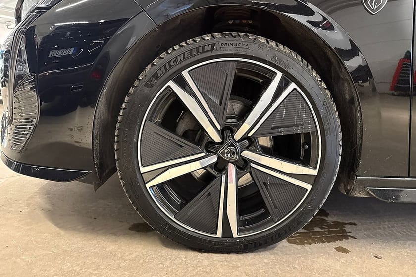 Bild 5 av Peugeot 308 1.2 PureTech 130 GT Moms / B-Kam / Navi / CarPlay