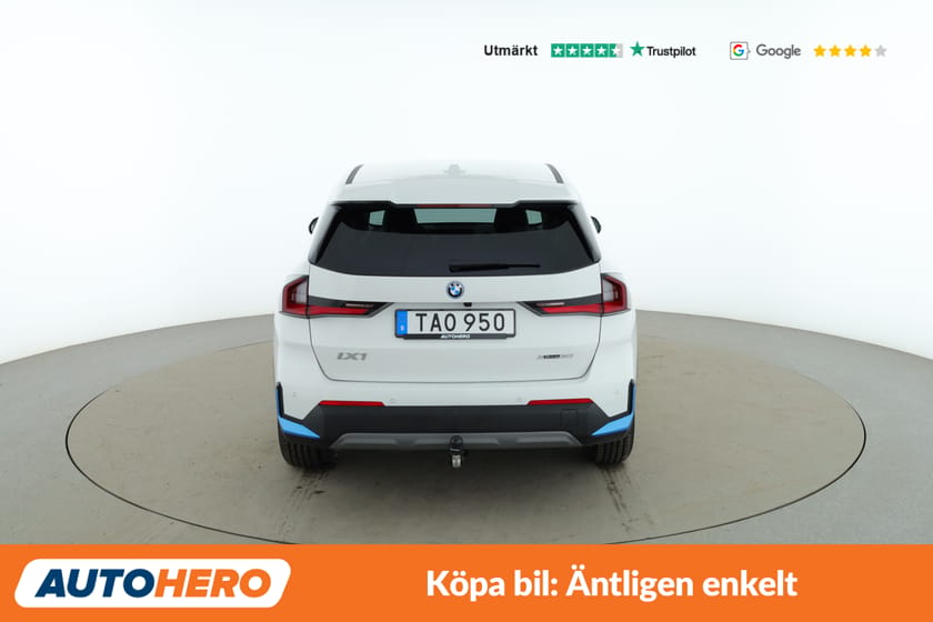 Bild 4 av BMW iX1 xDrive30 / Spotify, Drag, Helljusassist, P-assist