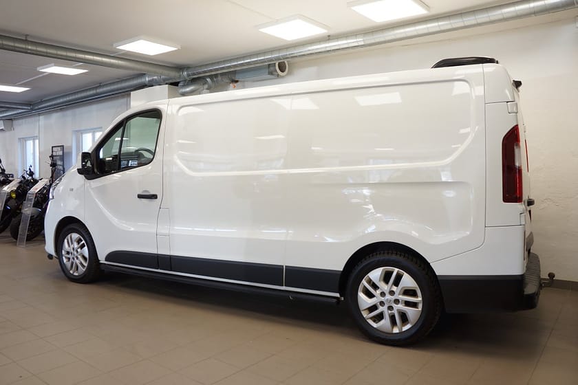 Bild 3 av Renault Trafic Skåpbil 3.0t 2.0 dCi EDC L2 SKÅP | OBS SE SPEC.