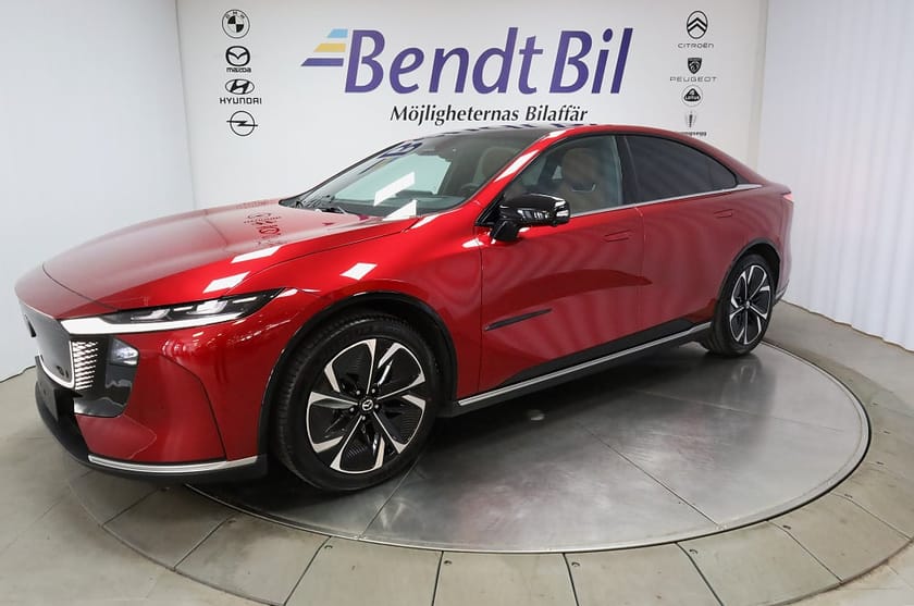 Bild 4 av Mazda 6e Standard Range 68.8 kwh Takumi Plus / Panoramaglastak / Adaptiv Farth.