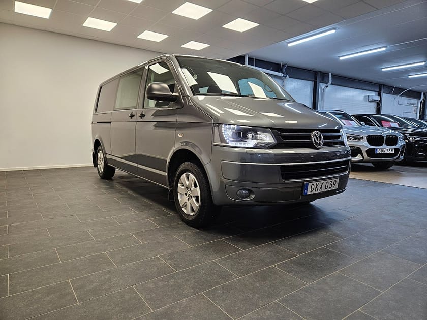 Bild 5 av Volkswagen Transporter Kombi 5 sits 2.0 TDI 140hk Värmare Drag Xenon Ny Kamrem