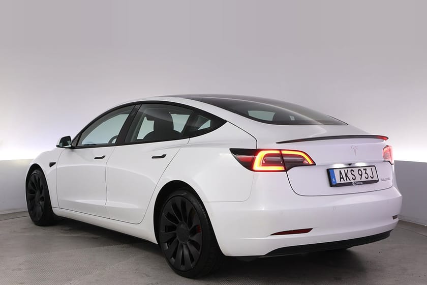 Bild 4 av Tesla Model 3 Performance AWD Refresh Autopilot Panorama