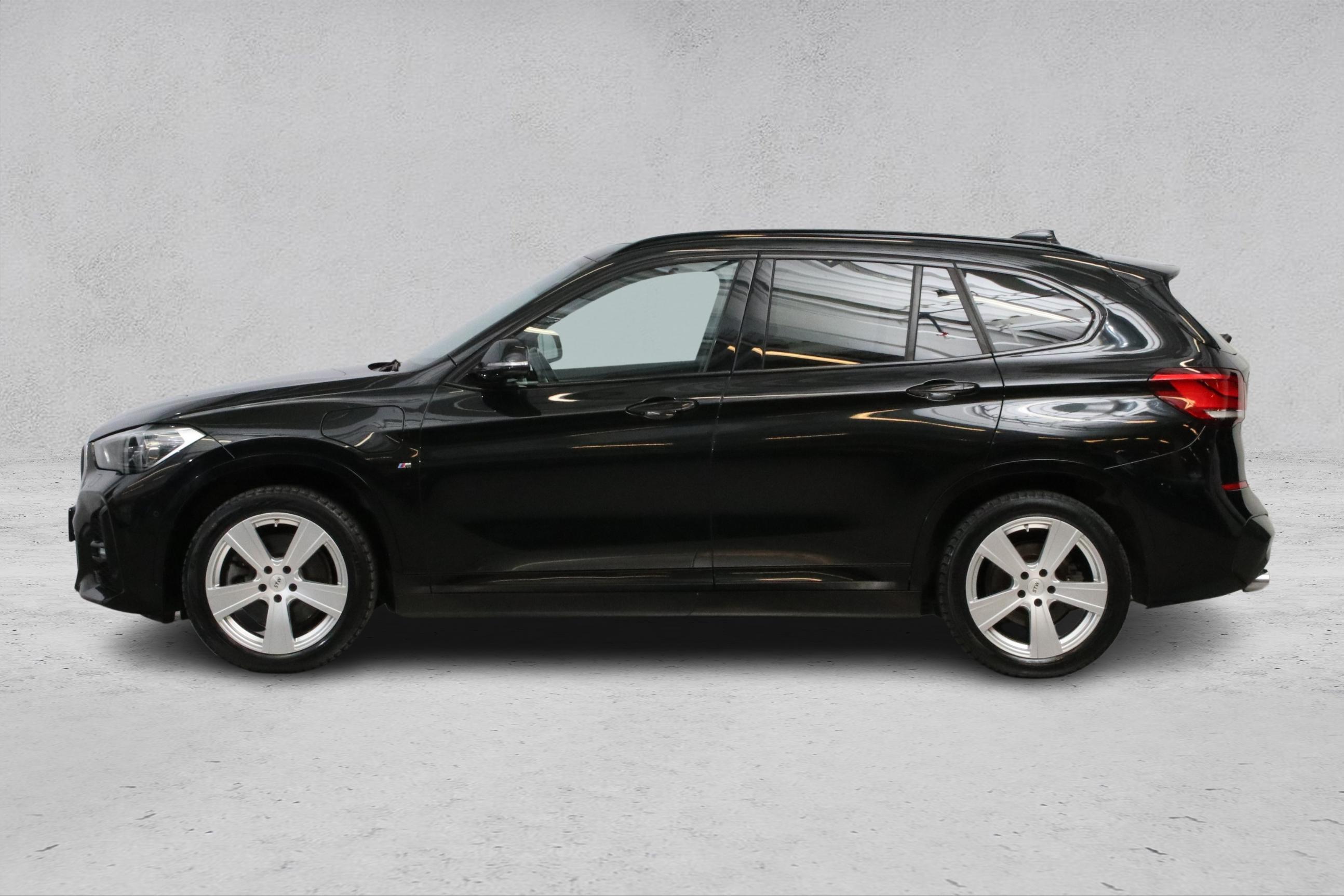 Thumnail bilde 1 av BMW X1 xDrive25e