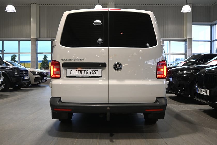 Bild 4 av Volkswagen Transporter Kombi Caravelle TDI 150hk DSG 9-sits Drag Komfortpaket
