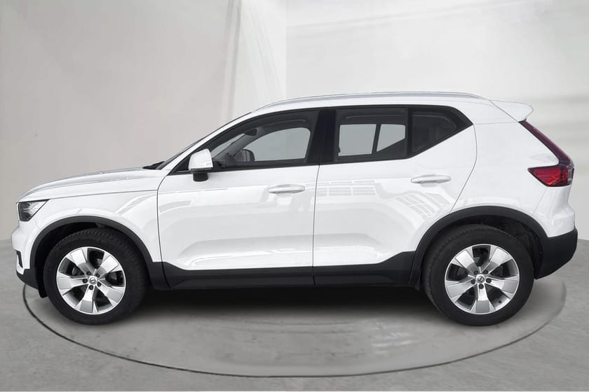 Bild 2 av Volvo XC40 D3 2WD (150hk) Momenum Advanced GPS