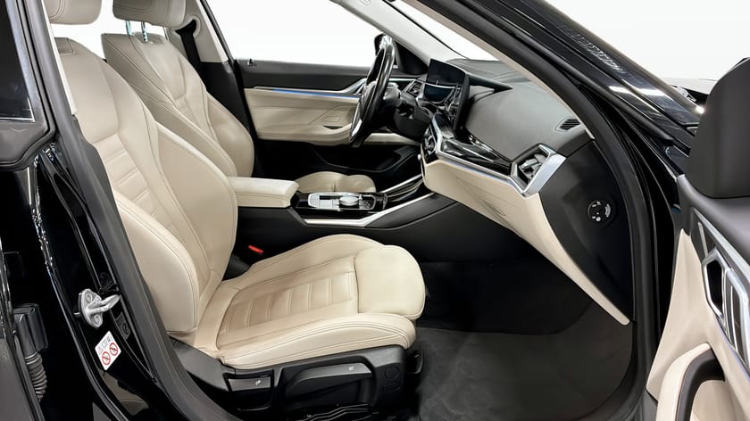 Bild 3 av BMW i4 eDrive40 Gran Coupé Förvaringspkt Head Up 360 Kamera Rattvärme Dragkrok