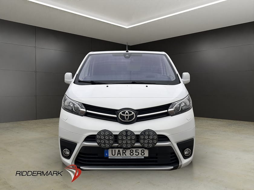 Bild 5 av Toyota Proace Verso Extra Lång Ny-Kamrem PDC HUD 9-Sits