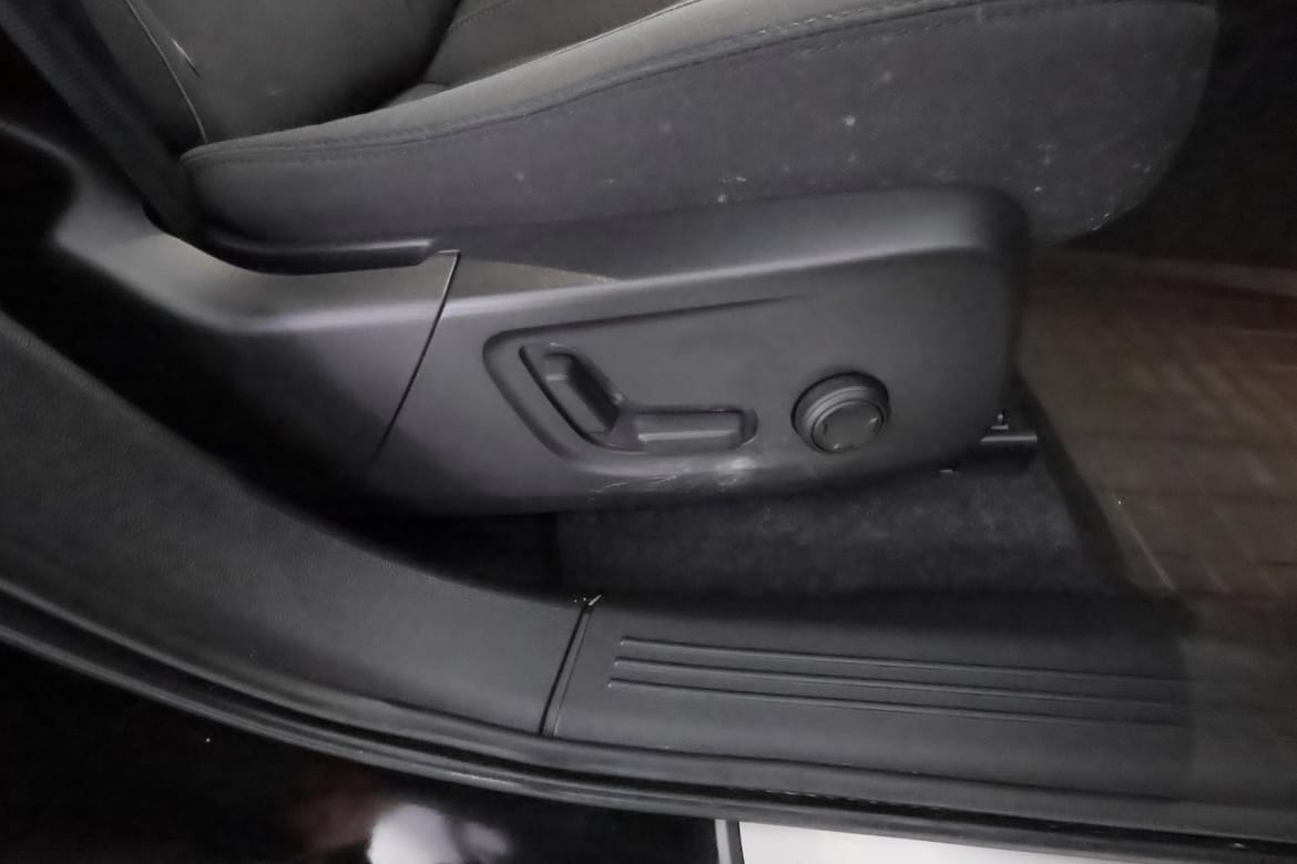 Volvo XC40 2023 - miniatyr 18