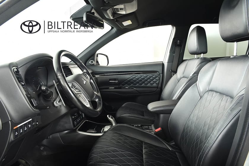 Bild 5 av Mitsubishi Outlander PHEV 4WD Plug-in Business X Dragkrok Skinn