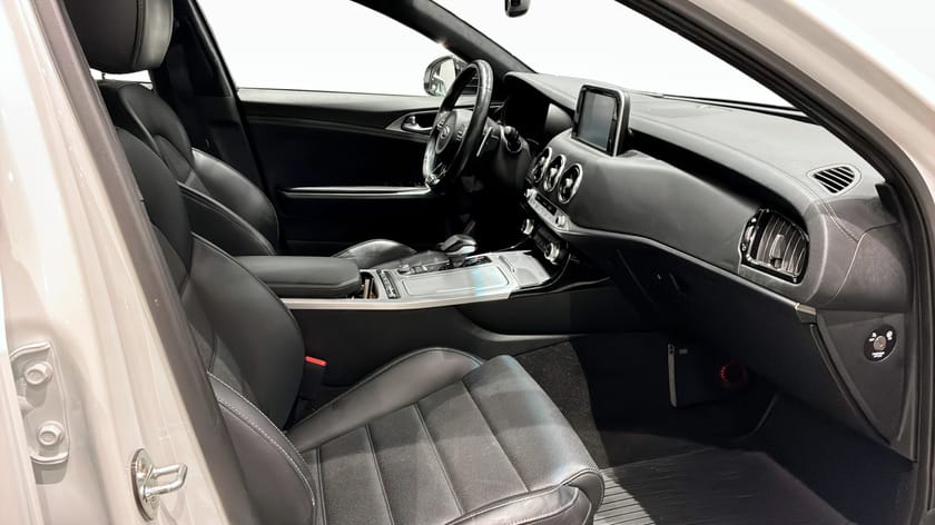 Bild 3 av Kia Stinger 2.2 CRDi AWD GLS, GT-Line