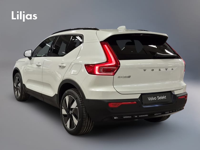 Bild 5 av Volvo EX40 Single Motor Extended Range ExtendedRange Plus SE//360-Kamera//