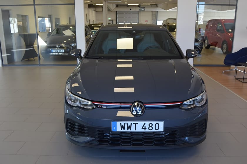 Bild 2 av Volkswagen Golf GTI Clubsport 2.0 TSI 300 DSG7 DCC / Läderklädsel