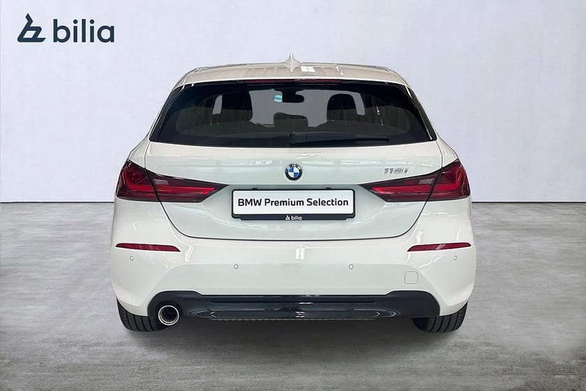 Bild 4 av BMW 118i Aut Sportline | Navi | PDC fram & bak | Farthållare