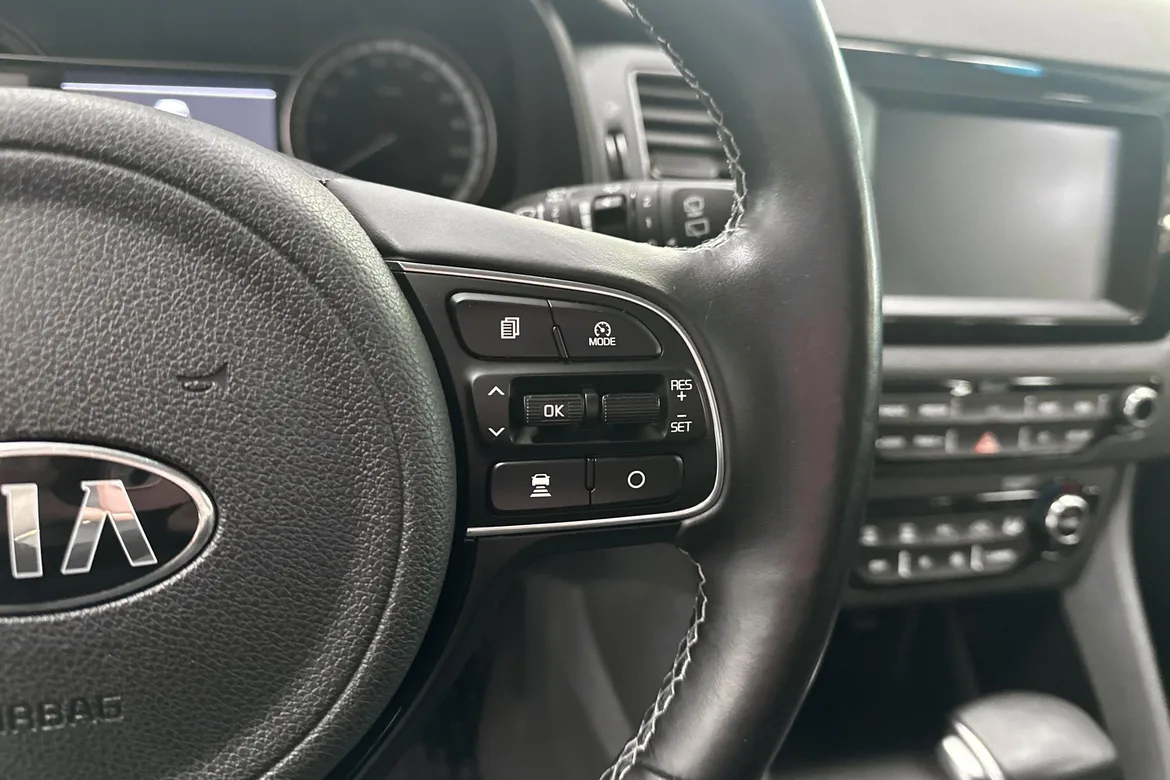 picture of a car