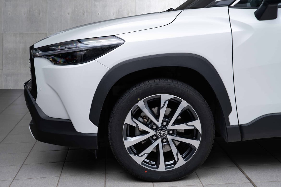 Toyota Corolla Cross Hybrid AWD-i e-CVT, 197hp, 2024