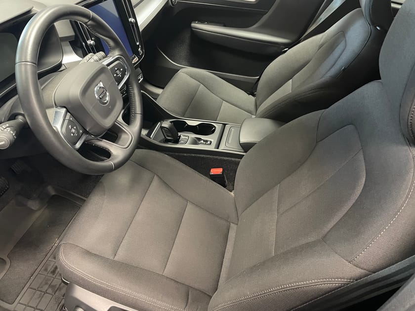 Bild 4 av Volvo XC40 D3 AWD Momentum Edition