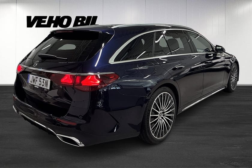 Bild 3 av Mercedes-Benz E 300 d e 4MATIC T E300 de de AMG Line, Drag, Minnespaket, Carplay