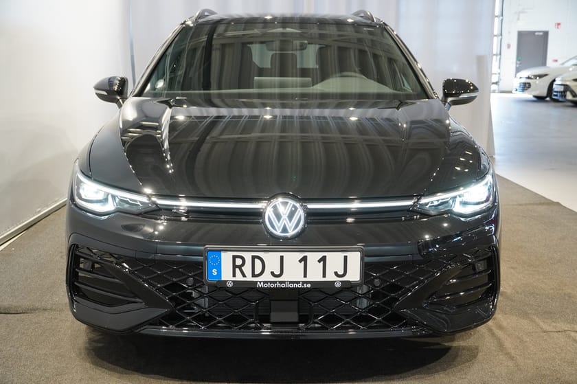 Bild 3 av Volkswagen Golf Sportscombi R-Line 2.0TSI 4Motion / Drag