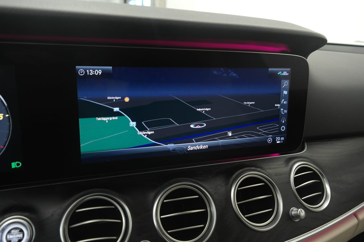 Mercedes-Benz E-Klass 2019 - miniatyr 12